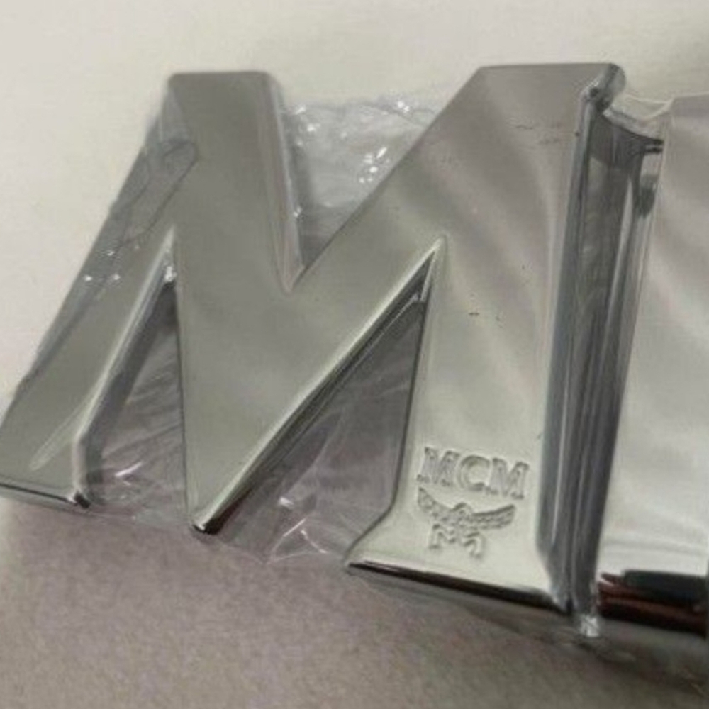 Black MCM Belt Silver Buckle ONE SIZE Brand New Comes With Box And Dust Bag - Picture 8 of 9